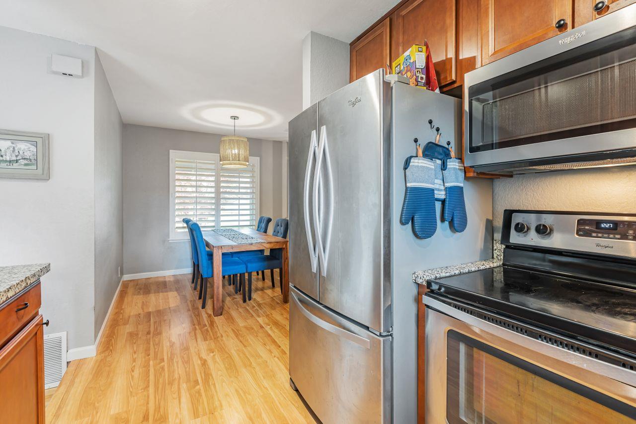Detail Gallery Image 23 of 54 For 758 Pearlwood Way, San Jose,  CA 95123 - 4 Beds | 2 Baths