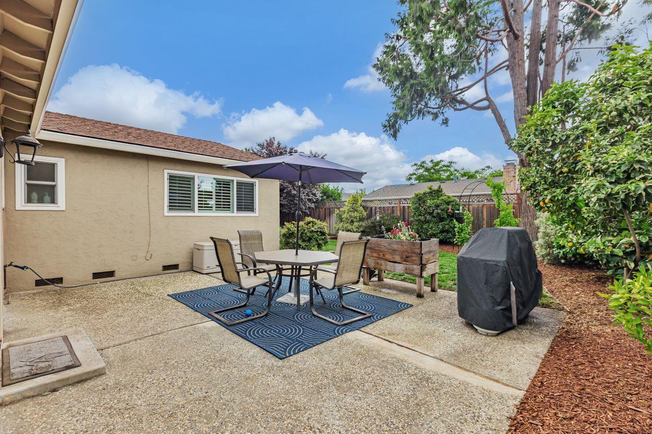 Detail Gallery Image 39 of 54 For 758 Pearlwood Way, San Jose,  CA 95123 - 4 Beds | 2 Baths
