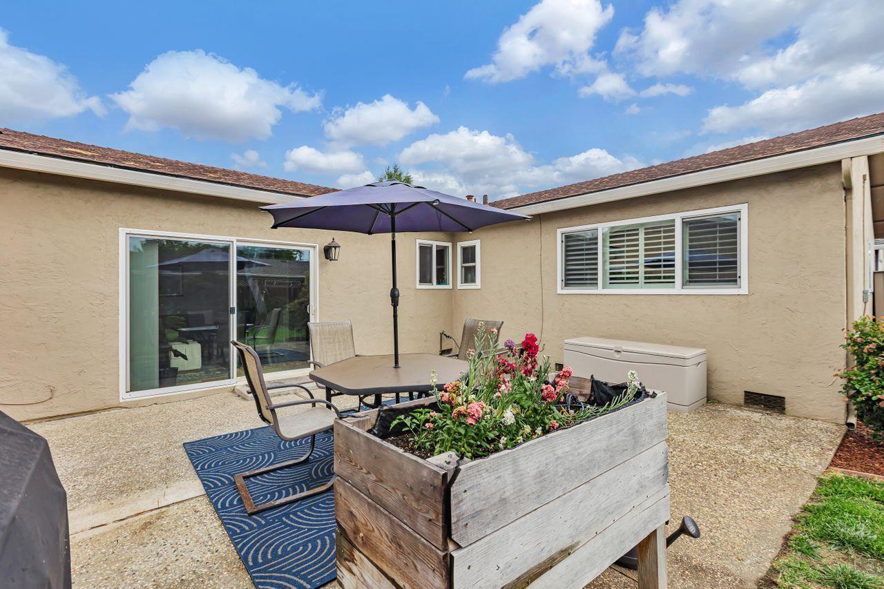 Detail Gallery Image 42 of 54 For 758 Pearlwood Way, San Jose,  CA 95123 - 4 Beds | 2 Baths