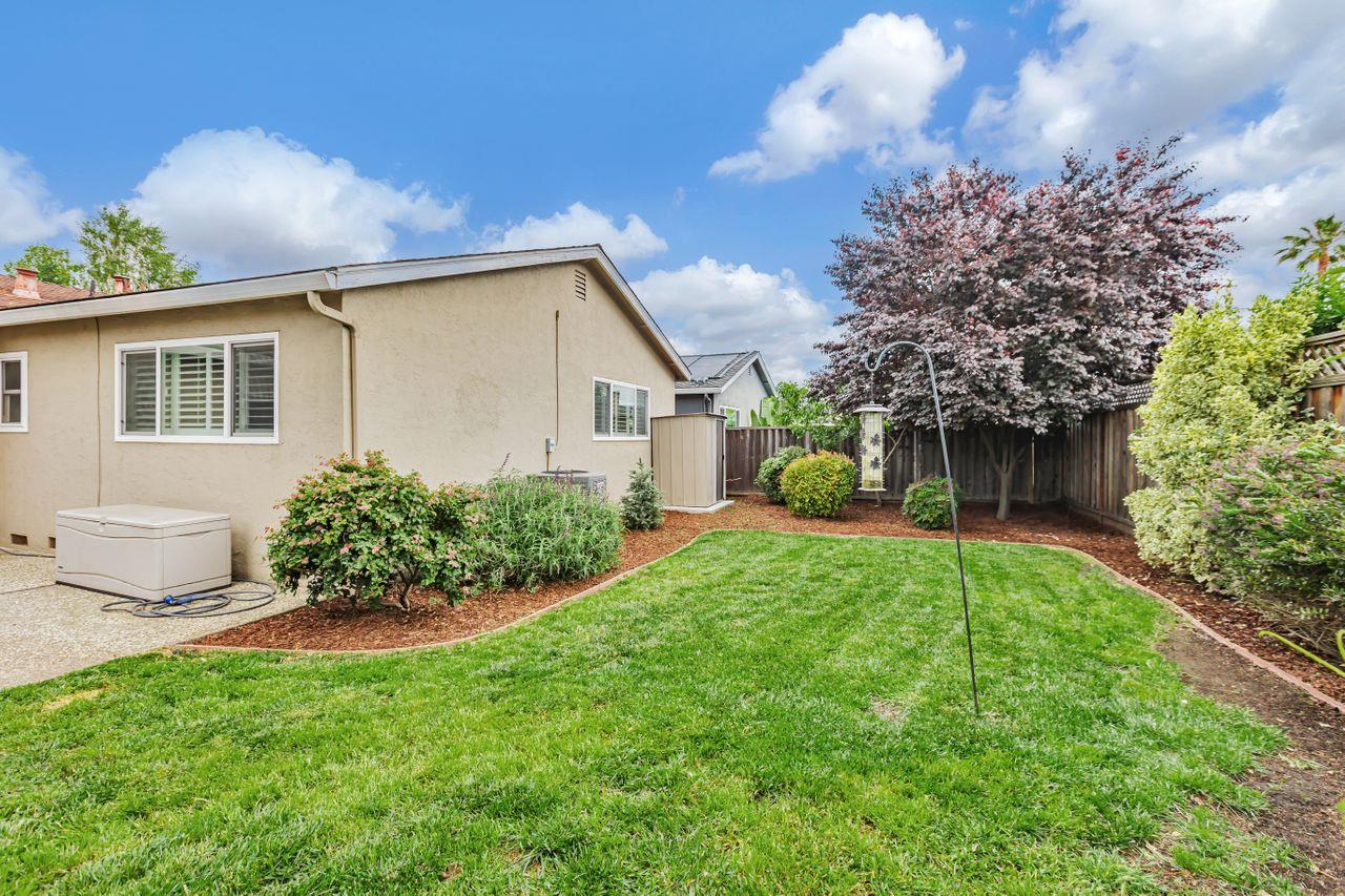 Detail Gallery Image 43 of 54 For 758 Pearlwood Way, San Jose,  CA 95123 - 4 Beds | 2 Baths