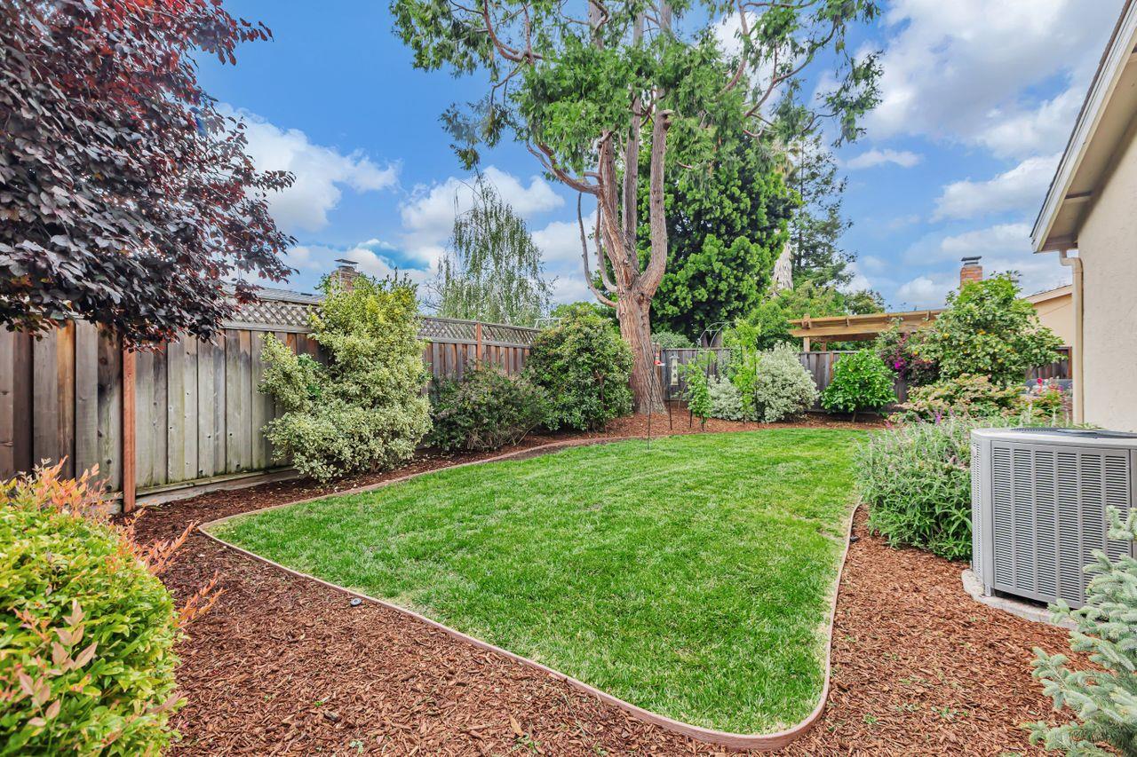 Detail Gallery Image 49 of 54 For 758 Pearlwood Way, San Jose,  CA 95123 - 4 Beds | 2 Baths
