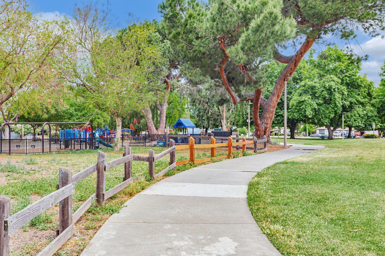 Detail Gallery Image 51 of 54 For 758 Pearlwood Way, San Jose,  CA 95123 - 4 Beds | 2 Baths