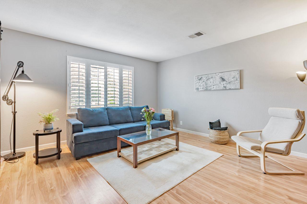 Detail Gallery Image 9 of 54 For 758 Pearlwood Way, San Jose,  CA 95123 - 4 Beds | 2 Baths