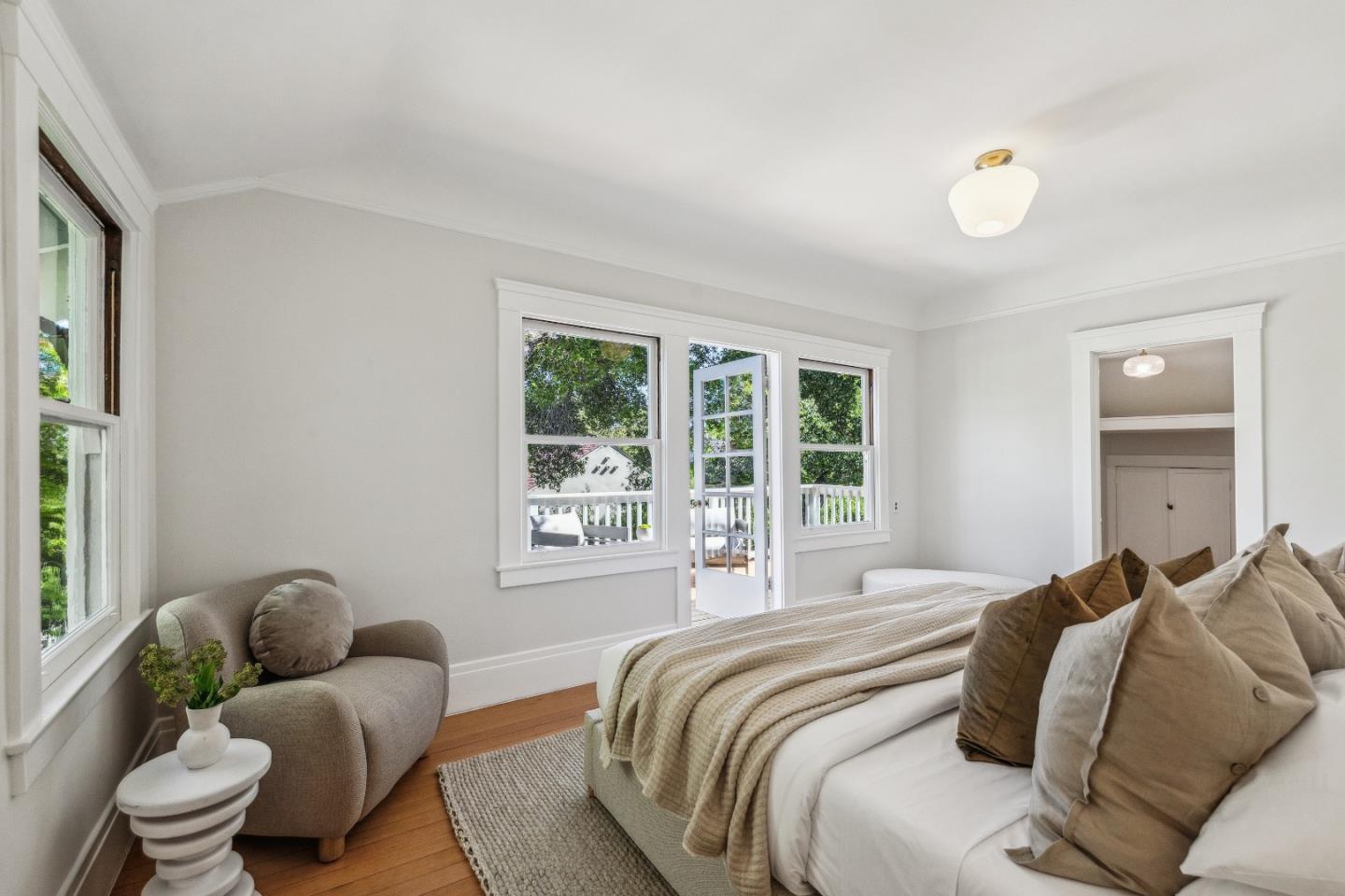 Detail Gallery Image 24 of 32 For 310 Chapin Ln, Burlingame,  CA 94010 - 3 Beds | 2/1 Baths