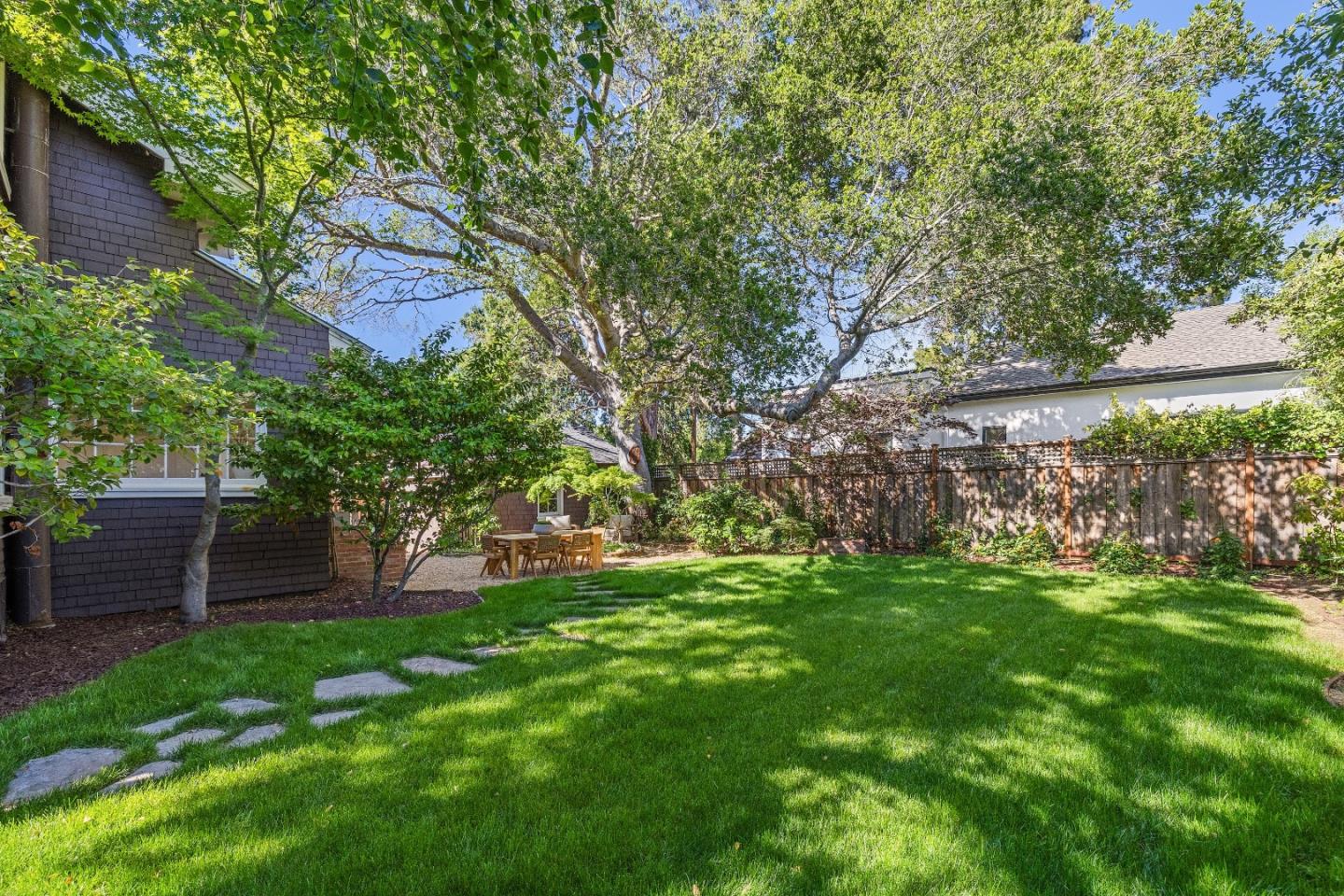 Detail Gallery Image 30 of 32 For 310 Chapin Ln, Burlingame,  CA 94010 - 3 Beds | 2/1 Baths