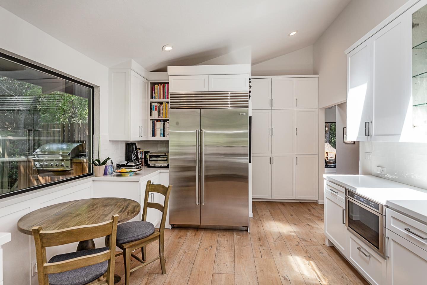 Detail Gallery Image 12 of 37 For 300 Cervantes Rd, Portola Valley,  CA 94028 - 3 Beds | 2/1 Baths