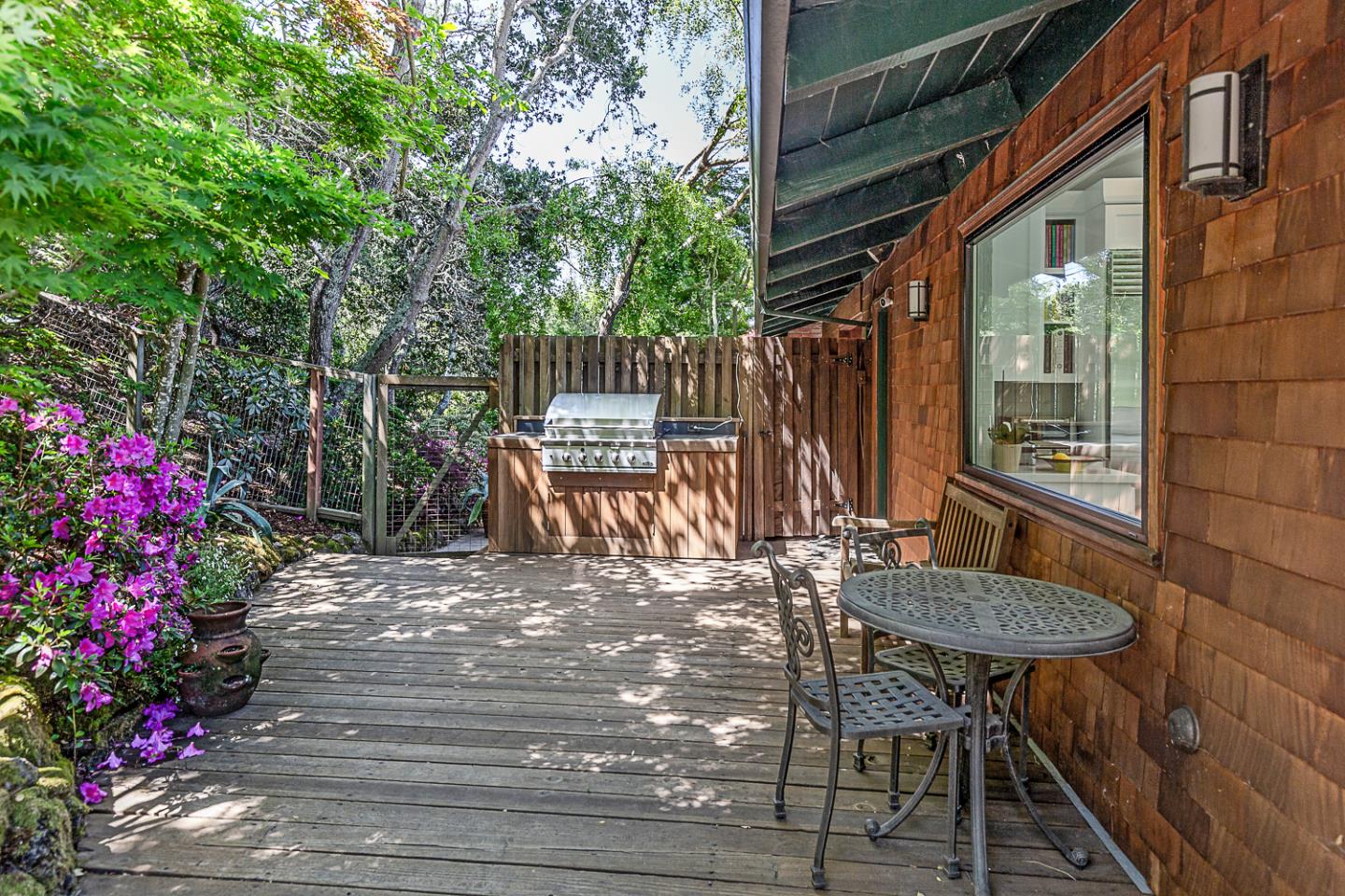 Detail Gallery Image 24 of 37 For 300 Cervantes Rd, Portola Valley,  CA 94028 - 3 Beds | 2/1 Baths
