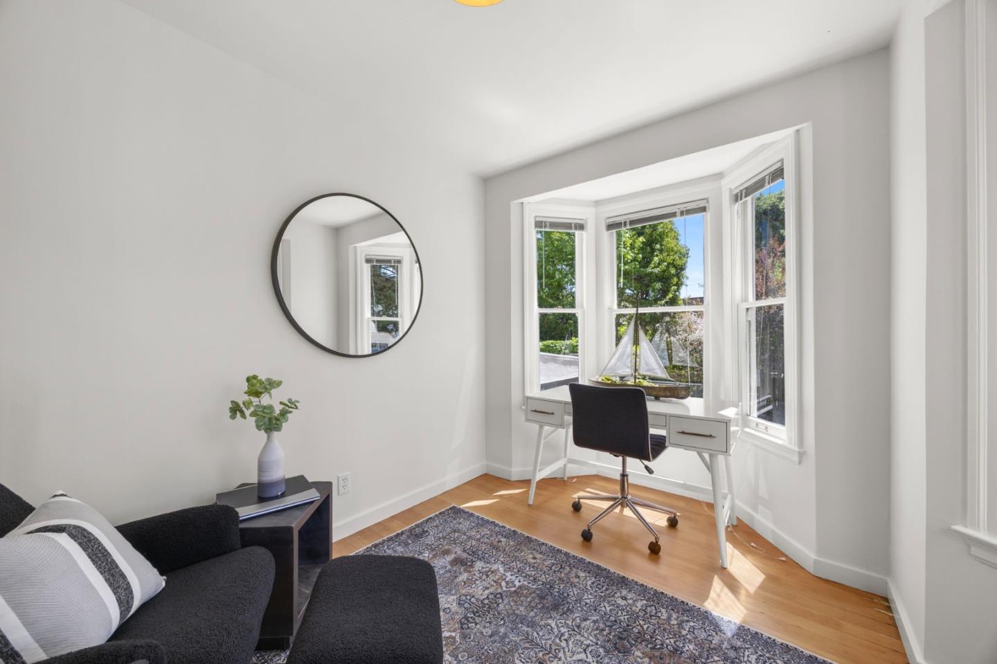 Detail Gallery Image 28 of 57 For 123 Baywood Ave, Hillsborough,  CA 94010 - 3 Beds | 2/1 Baths