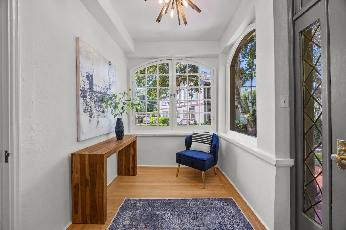 Detail Gallery Image 3 of 57 For 123 Baywood Ave, Hillsborough,  CA 94010 - 3 Beds | 2/1 Baths