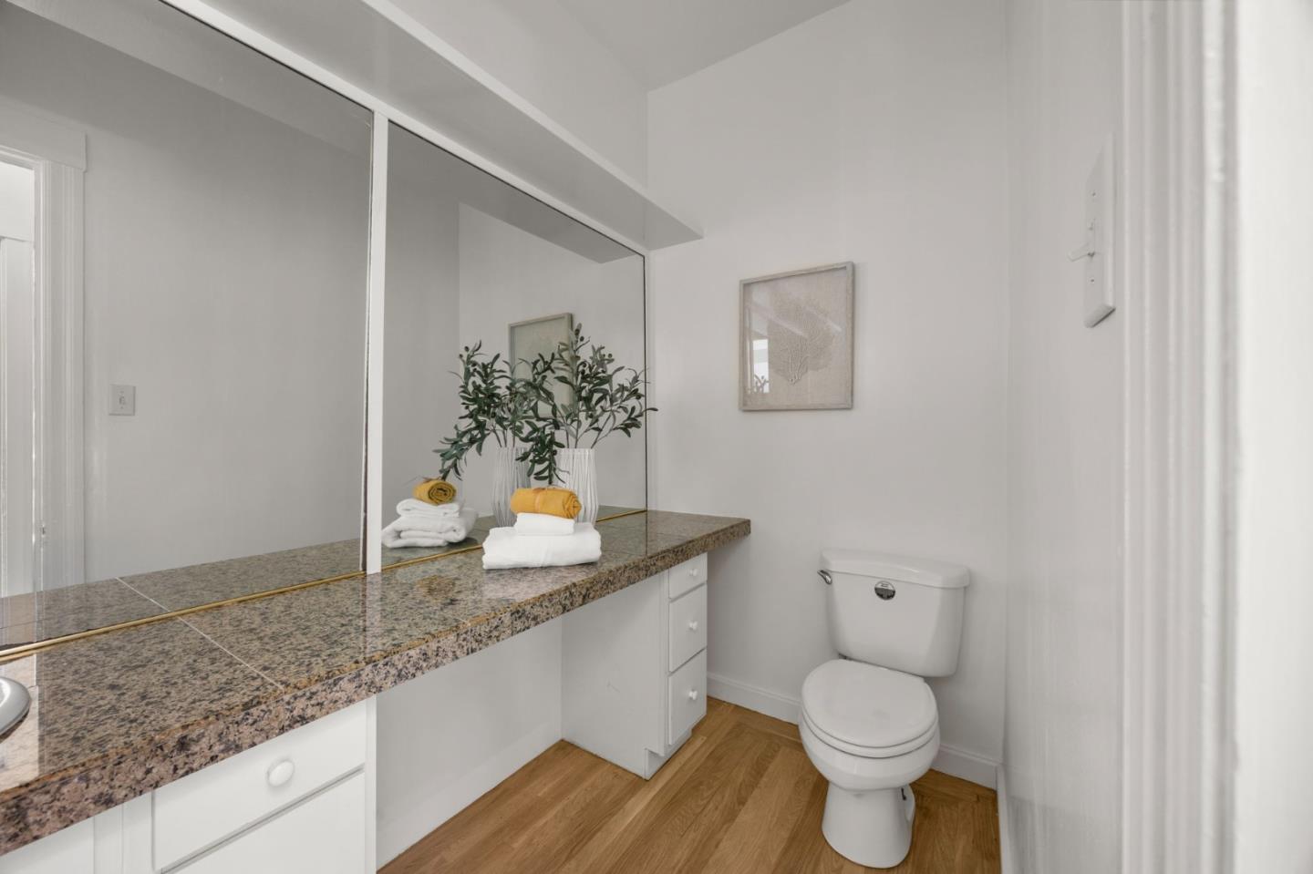 Detail Gallery Image 30 of 57 For 123 Baywood Ave, Hillsborough,  CA 94010 - 3 Beds | 2/1 Baths