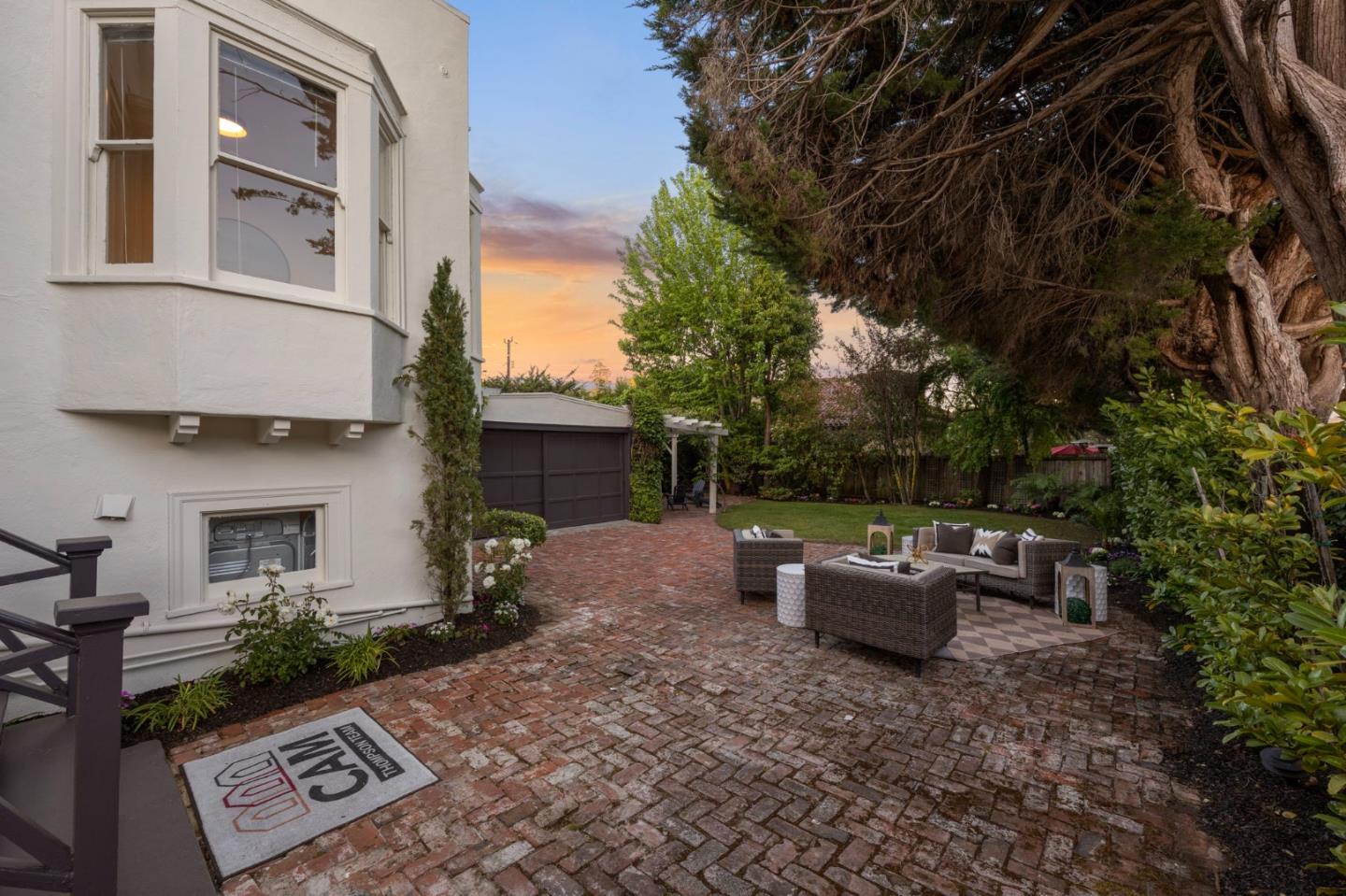 Detail Gallery Image 50 of 57 For 123 Baywood Ave, Hillsborough,  CA 94010 - 3 Beds | 2/1 Baths