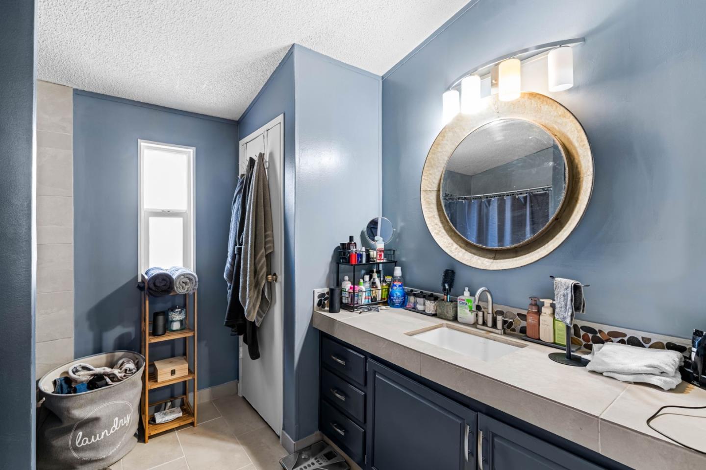 Detail Gallery Image 13 of 23 For 20 Russell Rd #8,  Salinas,  CA 93906 - 3 Beds | 2 Baths