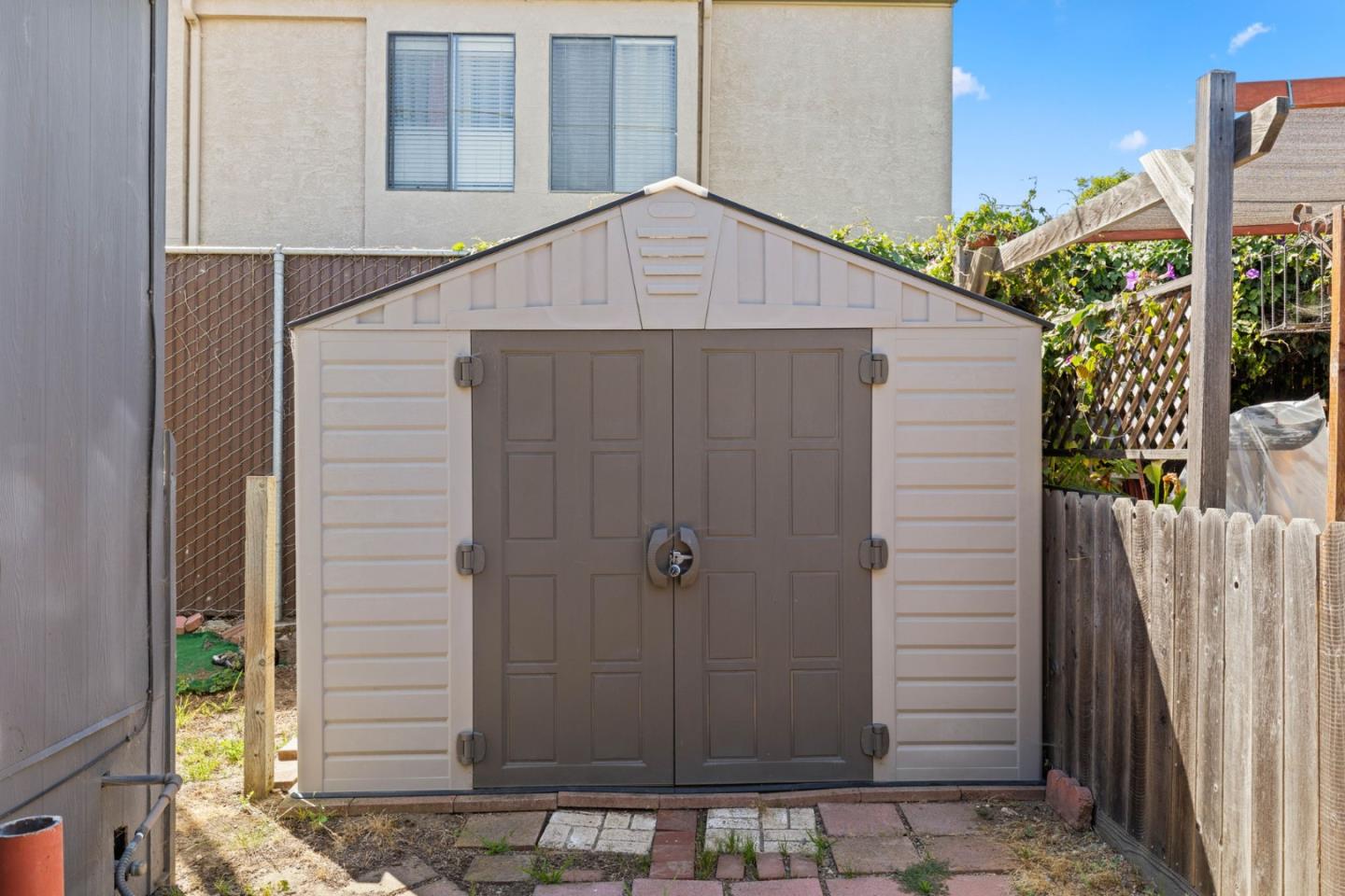 Detail Gallery Image 18 of 23 For 20 Russell Rd #8,  Salinas,  CA 93906 - 3 Beds | 2 Baths