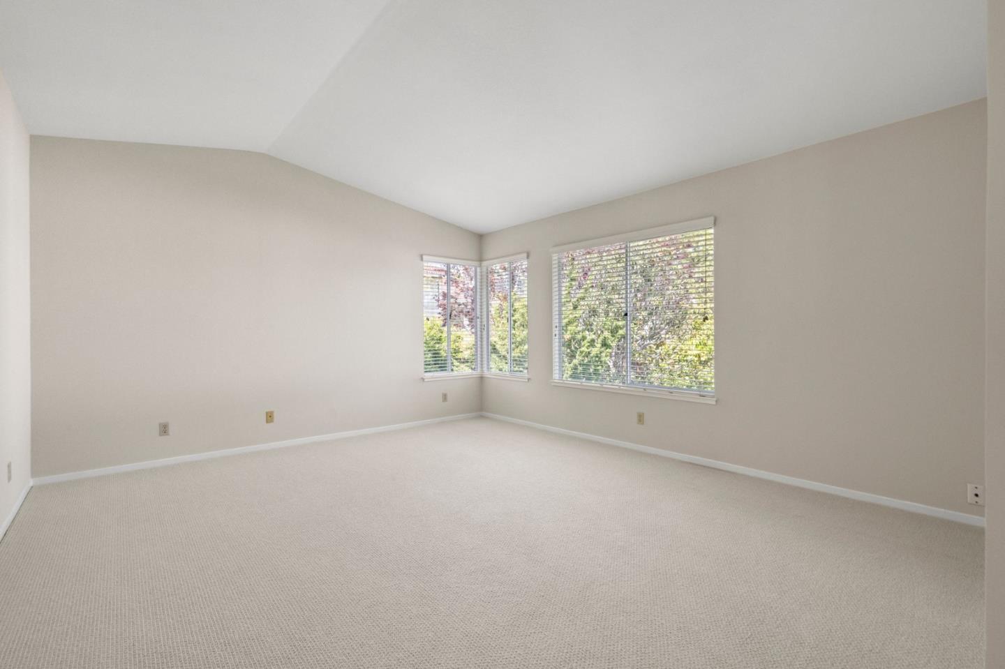Detail Gallery Image 24 of 49 For 237 Aberdeen Dr, San Carlos,  CA 94070 - 4 Beds | 3 Baths