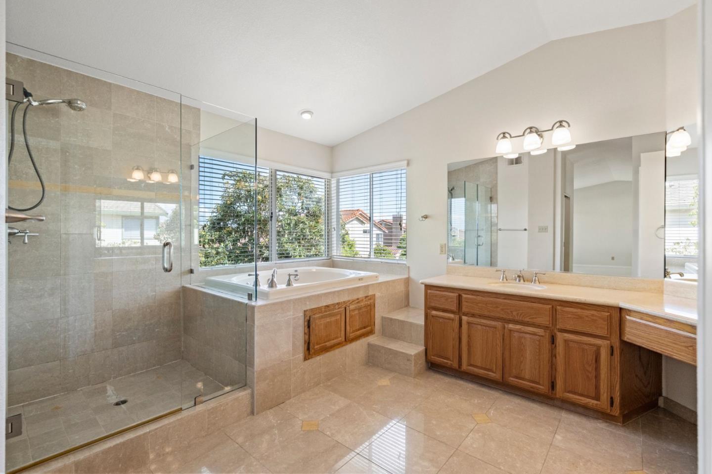 Detail Gallery Image 27 of 49 For 237 Aberdeen Dr, San Carlos,  CA 94070 - 4 Beds | 3 Baths