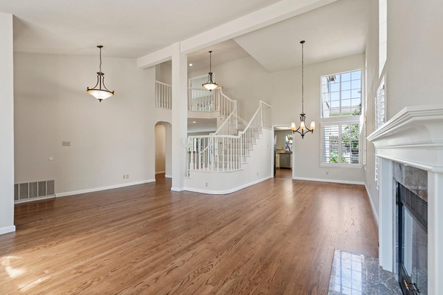 Detail Gallery Image 3 of 49 For 237 Aberdeen Dr, San Carlos,  CA 94070 - 4 Beds | 3 Baths