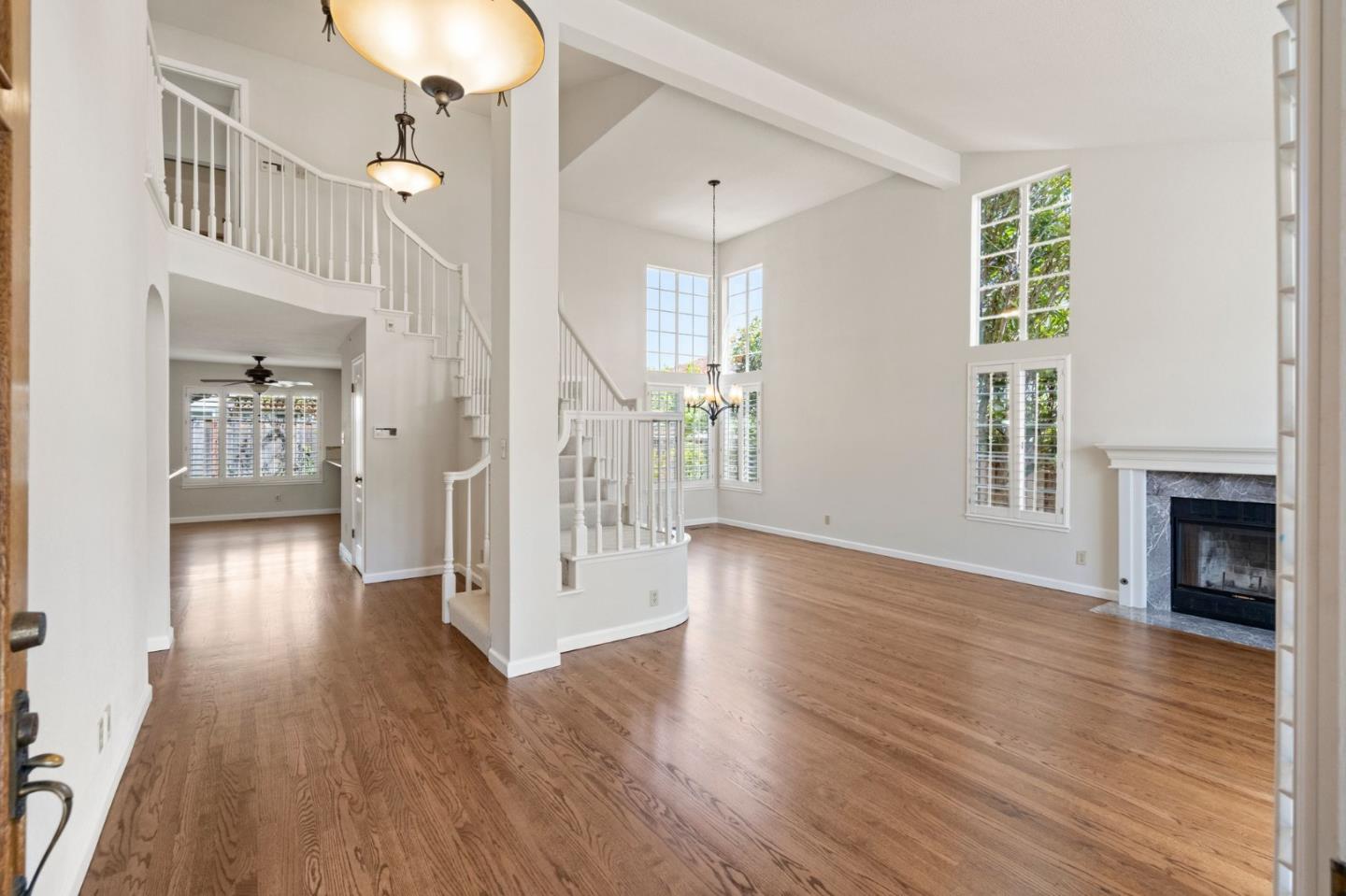 Detail Gallery Image 4 of 49 For 237 Aberdeen Dr, San Carlos,  CA 94070 - 4 Beds | 3 Baths