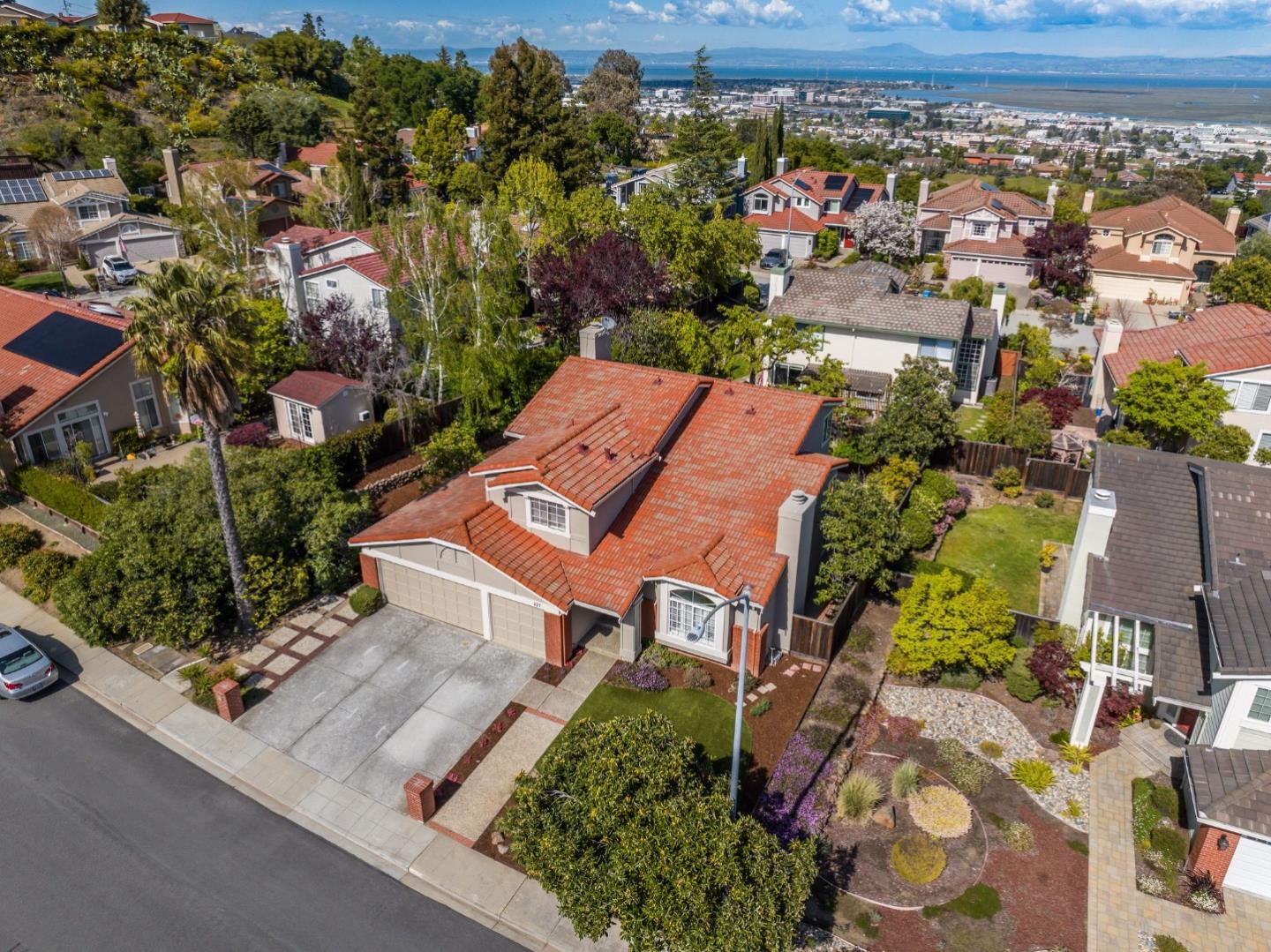 Detail Gallery Image 42 of 49 For 237 Aberdeen Dr, San Carlos,  CA 94070 - 4 Beds | 3 Baths