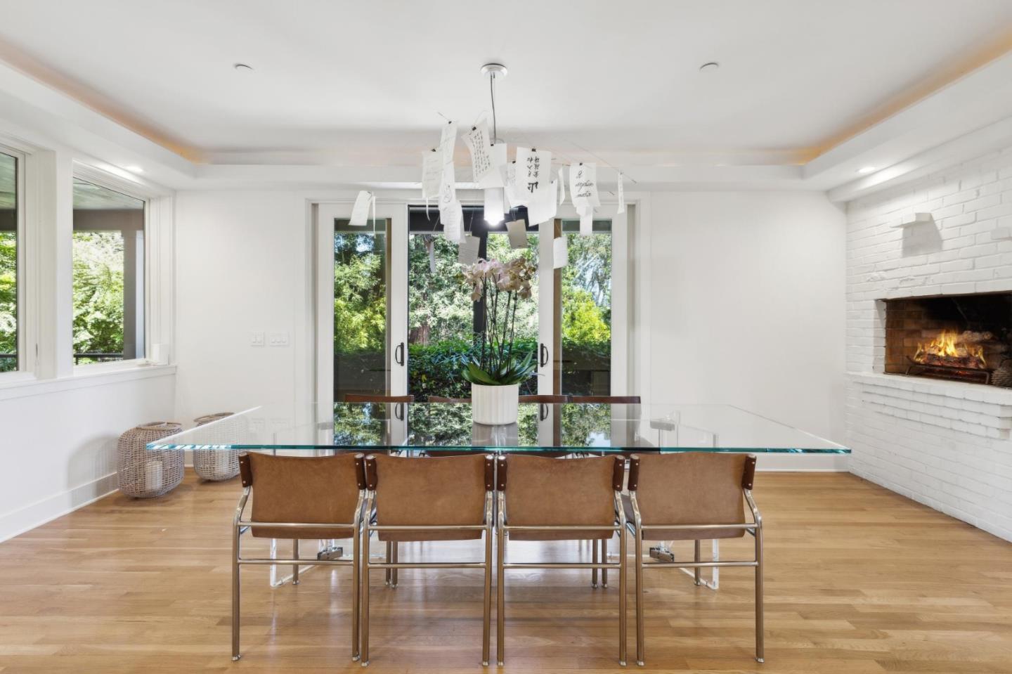 Detail Gallery Image 10 of 55 For 490 W Maple Way, Woodside,  CA 94062 - 4 Beds | 4/1 Baths