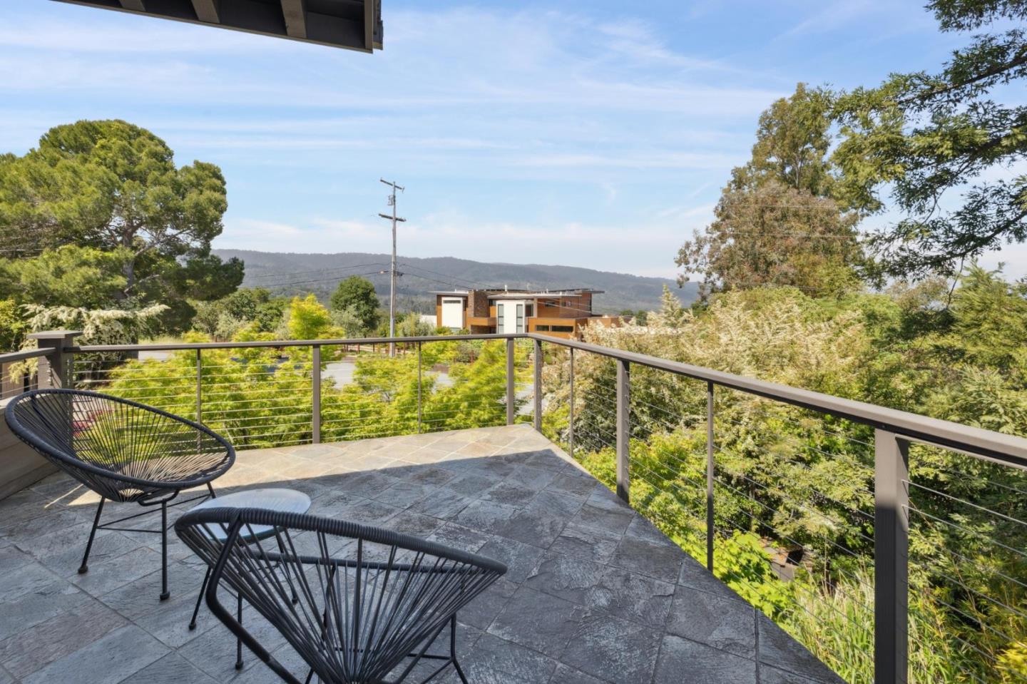 Detail Gallery Image 21 of 55 For 490 W Maple Way, Woodside,  CA 94062 - 4 Beds | 4/1 Baths