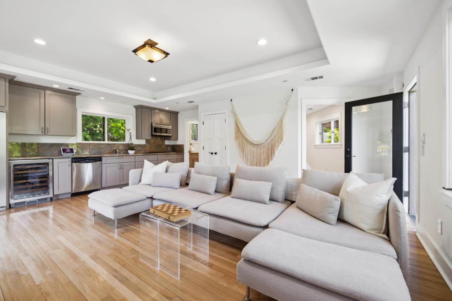 Detail Gallery Image 31 of 55 For 490 W Maple Way, Woodside,  CA 94062 - 4 Beds | 4/1 Baths
