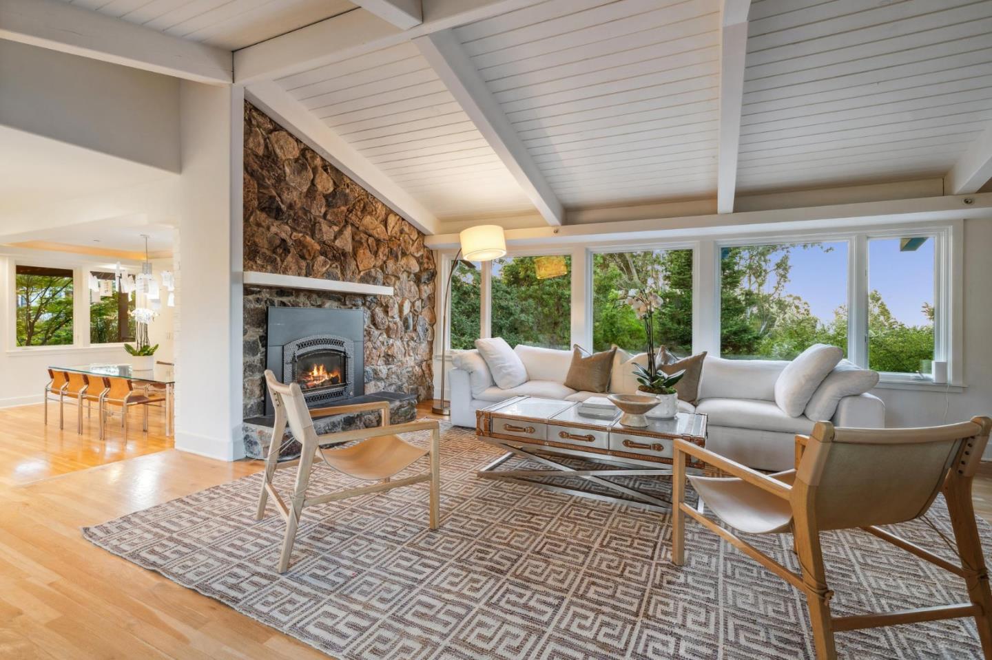 Detail Gallery Image 44 of 55 For 490 W Maple Way, Woodside,  CA 94062 - 4 Beds | 4/1 Baths