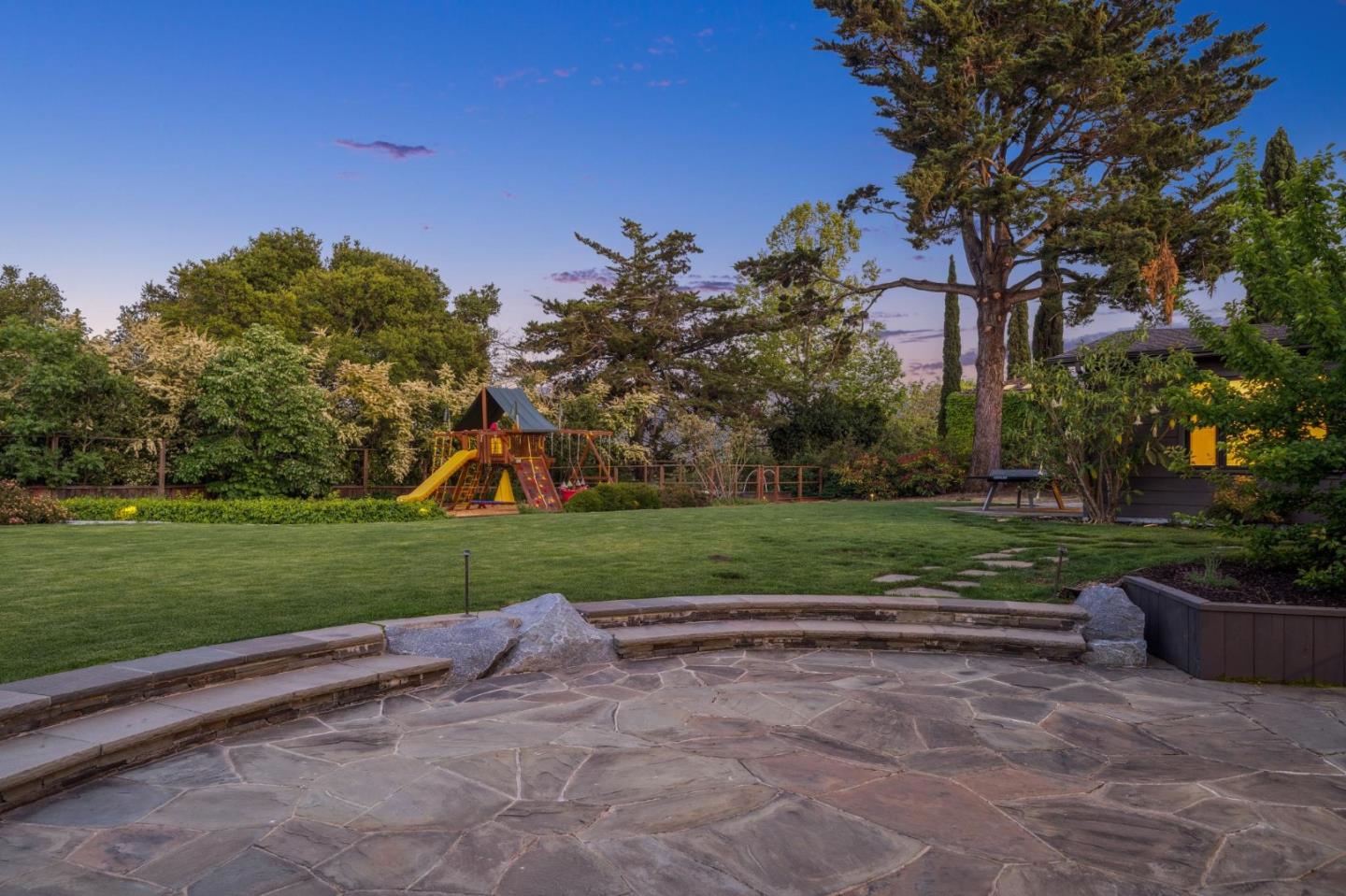 Detail Gallery Image 51 of 55 For 490 W Maple Way, Woodside,  CA 94062 - 4 Beds | 4/1 Baths
