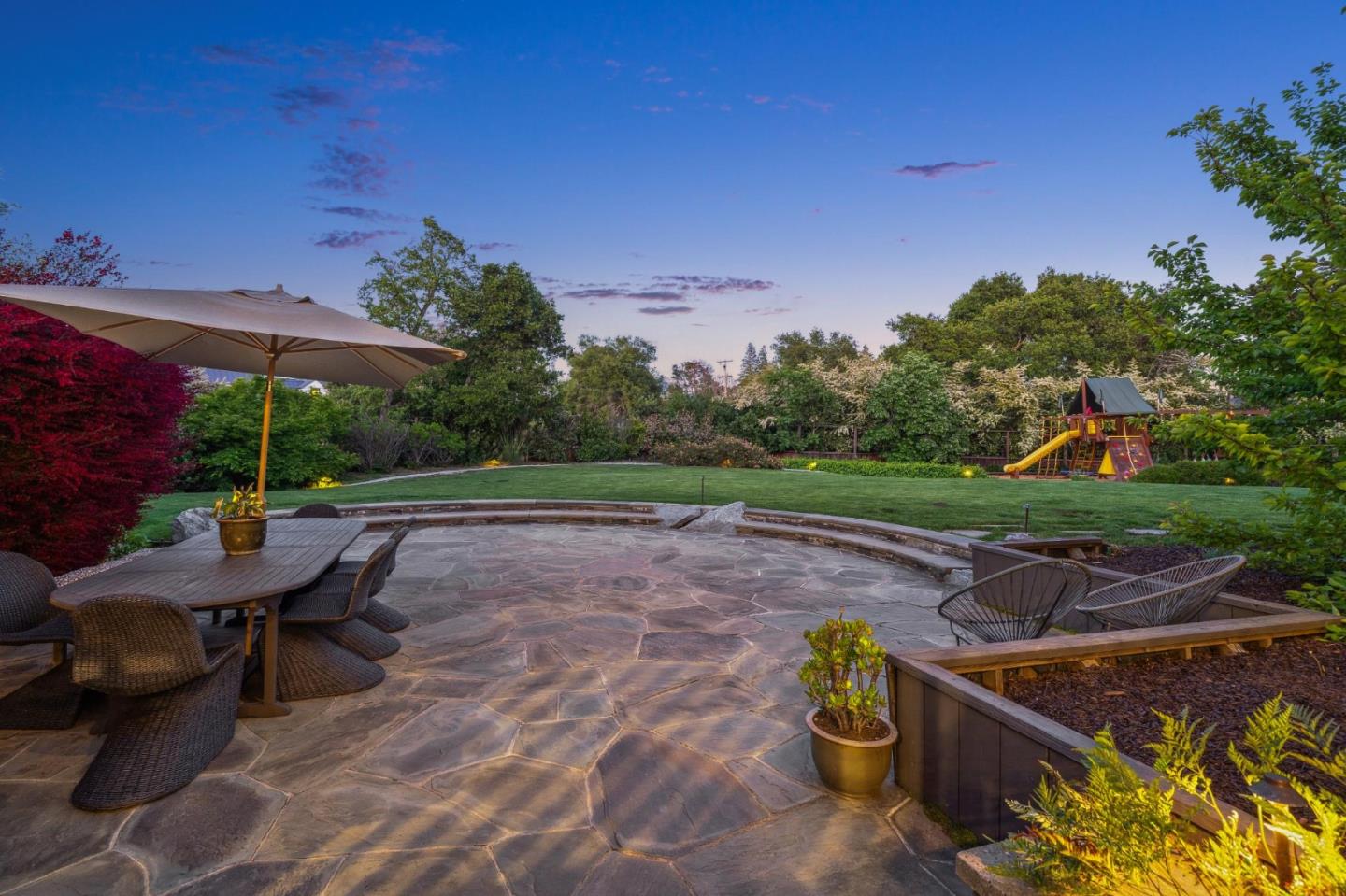 Detail Gallery Image 52 of 55 For 490 W Maple Way, Woodside,  CA 94062 - 4 Beds | 4/1 Baths