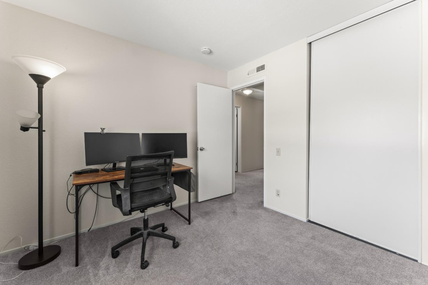 Detail Gallery Image 19 of 22 For 5404 Colony Park Cir, San Jose,  CA 95123 - 3 Beds | 1/1 Baths