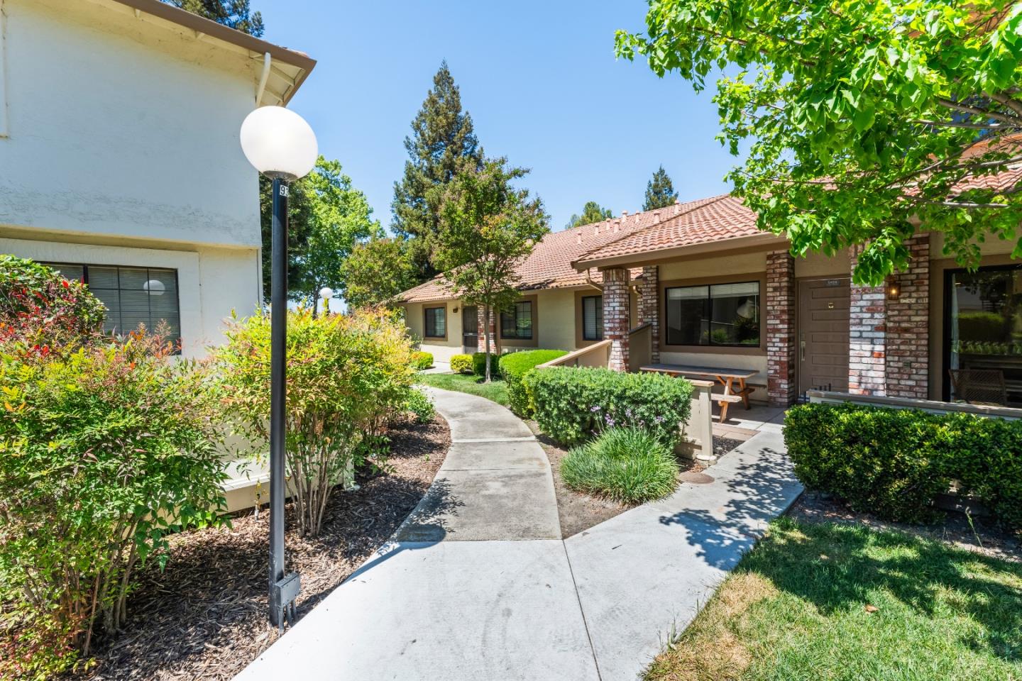 Detail Gallery Image 21 of 22 For 5404 Colony Park Cir, San Jose,  CA 95123 - 3 Beds | 1/1 Baths