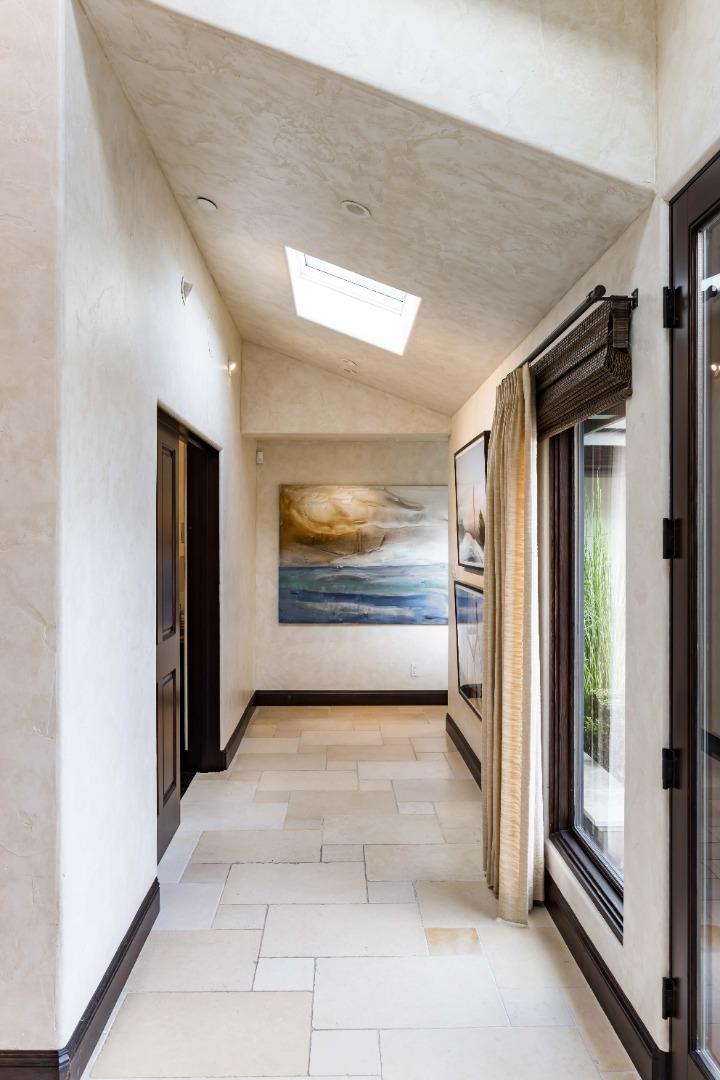 Detail Gallery Image 11 of 33 For 40 Tagus Ct, Portola Valley,  CA 94028 - 4 Beds | 3 Baths