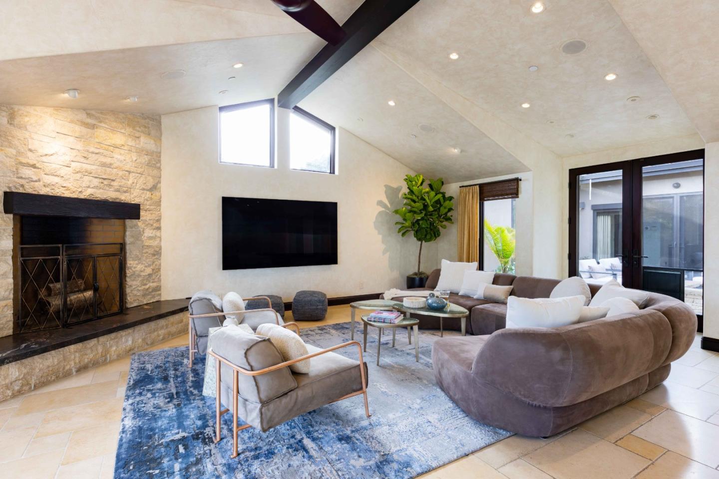 Detail Gallery Image 19 of 33 For 40 Tagus Ct, Portola Valley,  CA 94028 - 4 Beds | 3 Baths