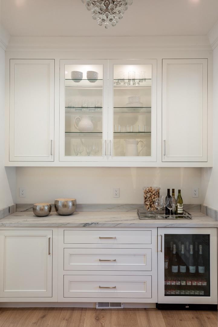 Detail Gallery Image 17 of 52 For 1310 Bay Laurel Dr, Menlo Park,  CA 94025 - 7 Beds | 6/1 Baths