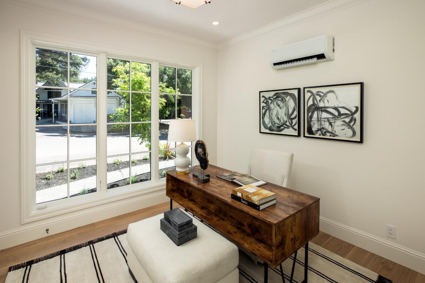 Detail Gallery Image 22 of 52 For 1310 Bay Laurel Dr, Menlo Park,  CA 94025 - 7 Beds | 6/1 Baths