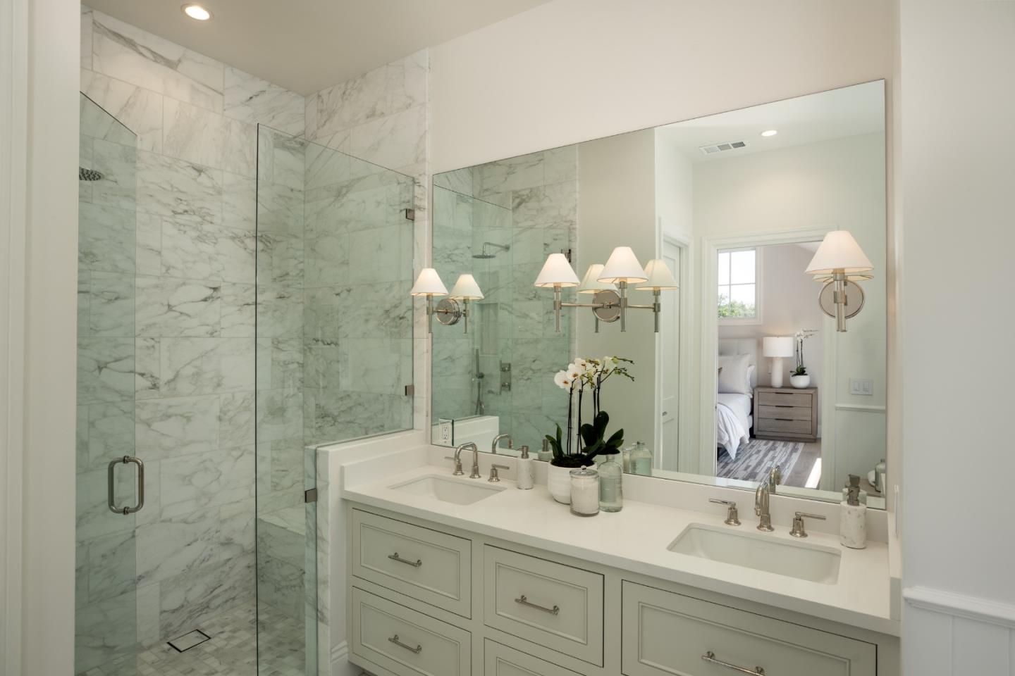 Detail Gallery Image 27 of 52 For 1310 Bay Laurel Dr, Menlo Park,  CA 94025 - 7 Beds | 6/1 Baths
