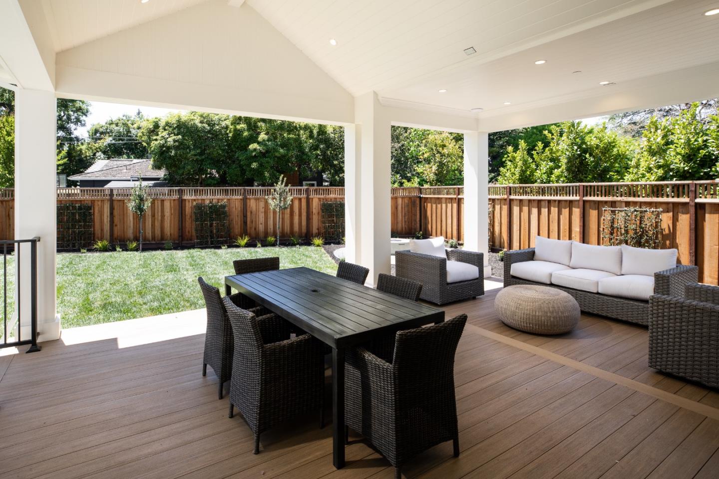 Detail Gallery Image 47 of 52 For 1310 Bay Laurel Dr, Menlo Park,  CA 94025 - 7 Beds | 6/1 Baths