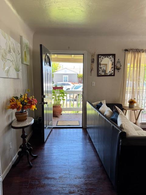 Detail Gallery Image 7 of 26 For 129 Rodeo Ave, Salinas,  CA 93906 - 2 Beds | 1 Baths