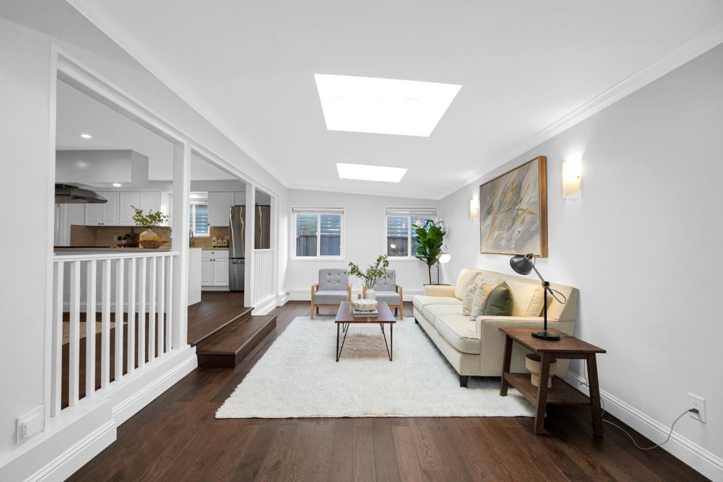 Detail Gallery Image 13 of 72 For 2781 Saint Cloud Dr, San Bruno,  CA 94066 - 6 Beds | 4 Baths