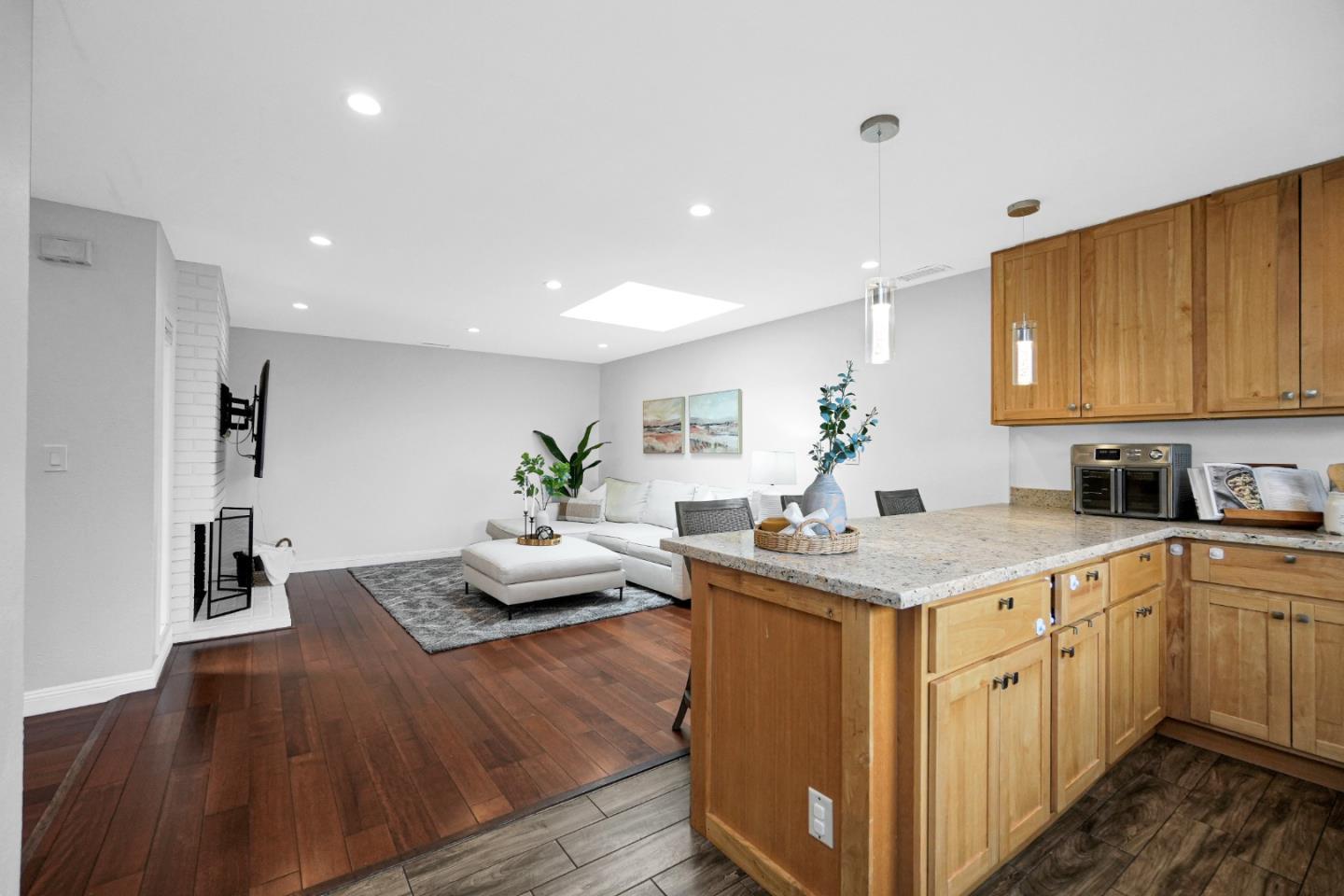 Detail Gallery Image 47 of 72 For 2781 Saint Cloud Dr, San Bruno,  CA 94066 - 6 Beds | 4 Baths