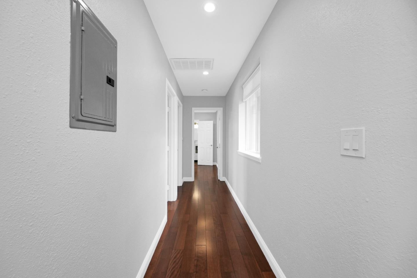 Detail Gallery Image 56 of 72 For 2781 Saint Cloud Dr, San Bruno,  CA 94066 - 6 Beds | 4 Baths