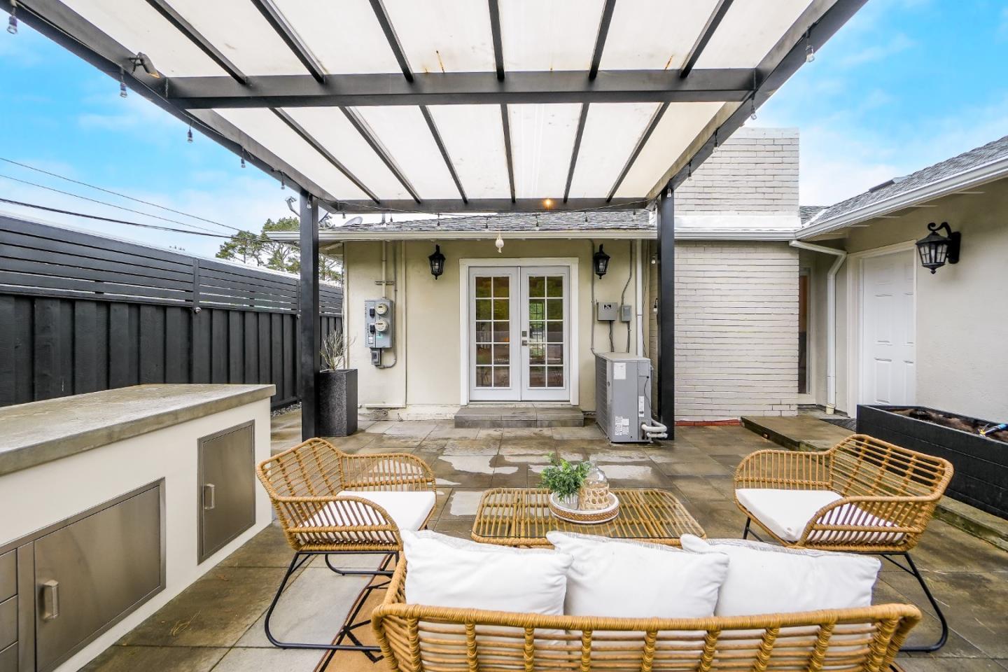 Detail Gallery Image 59 of 72 For 2781 Saint Cloud Dr, San Bruno,  CA 94066 - 6 Beds | 4 Baths