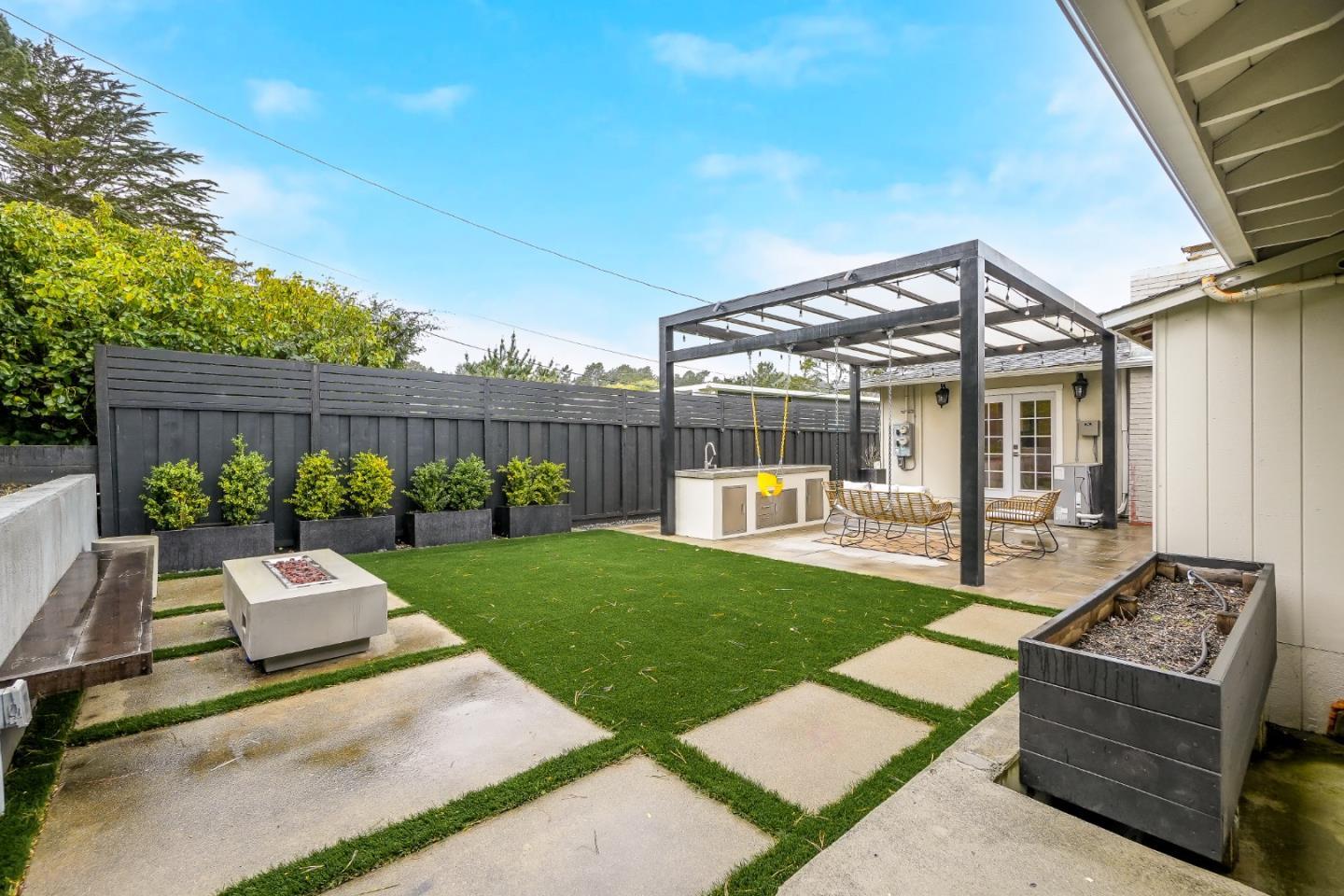 Detail Gallery Image 60 of 72 For 2781 Saint Cloud Dr, San Bruno,  CA 94066 - 6 Beds | 4 Baths