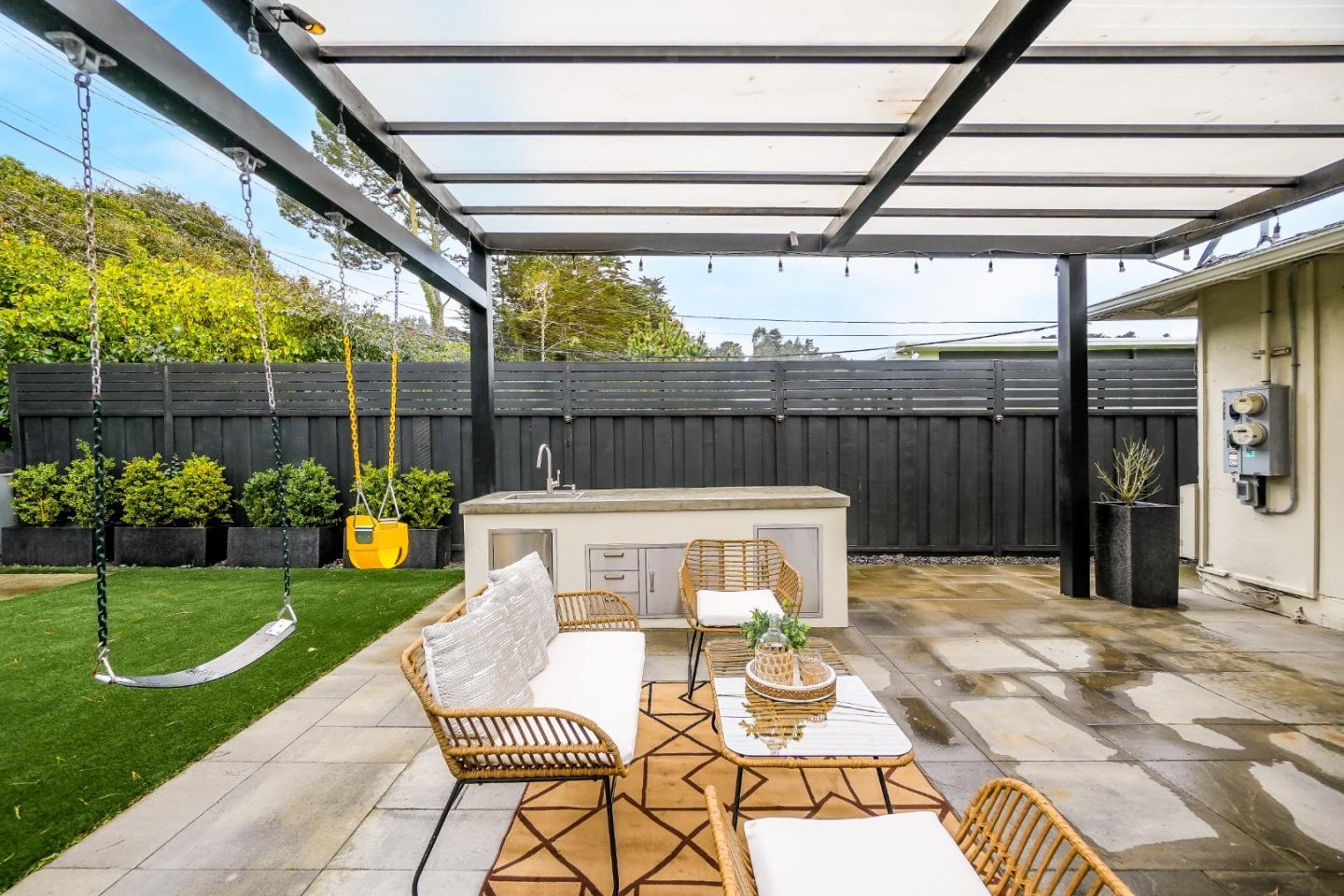 Detail Gallery Image 62 of 72 For 2781 Saint Cloud Dr, San Bruno,  CA 94066 - 6 Beds | 4 Baths