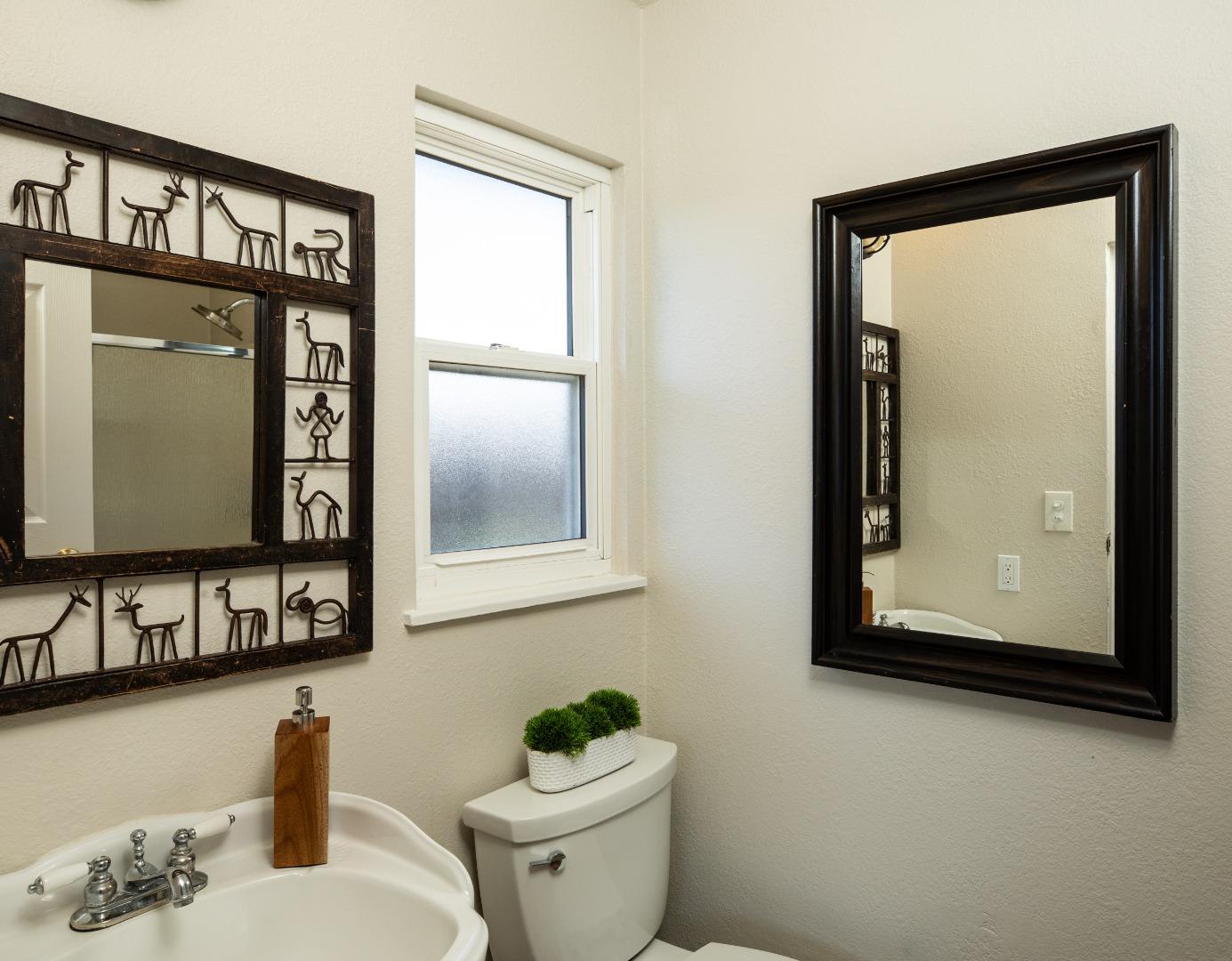 Detail Gallery Image 15 of 22 For 2923 Cabrillo Ave, Santa Clara,  CA 95051 - 3 Beds | 2 Baths