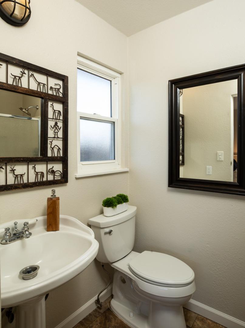 Detail Gallery Image 16 of 22 For 2923 Cabrillo Ave, Santa Clara,  CA 95051 - 3 Beds | 2 Baths