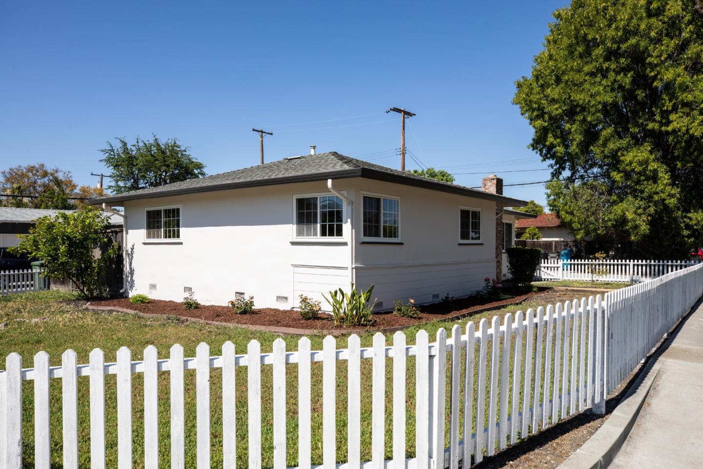 Detail Gallery Image 22 of 22 For 2923 Cabrillo Ave, Santa Clara,  CA 95051 - 3 Beds | 2 Baths