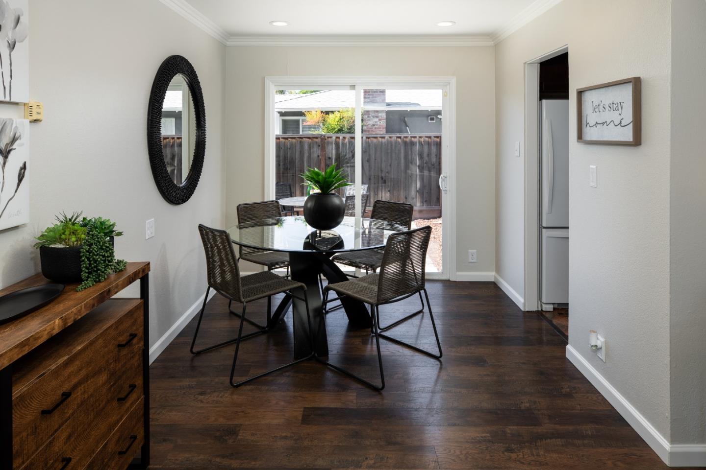 Detail Gallery Image 8 of 22 For 2923 Cabrillo Ave, Santa Clara,  CA 95051 - 3 Beds | 2 Baths