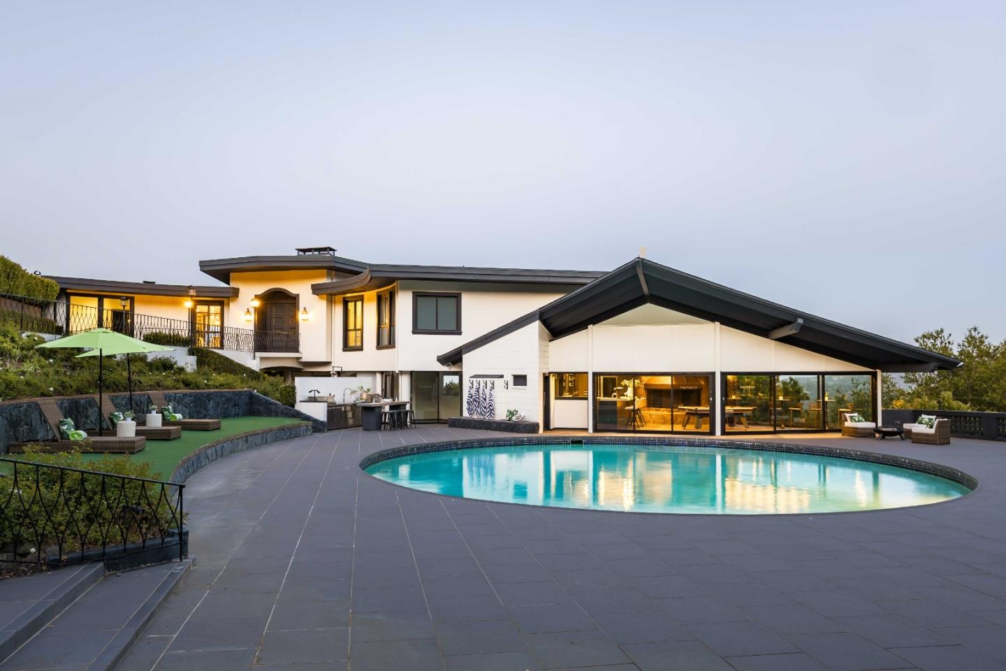Detail Gallery Image 2 of 53 For 835 La Honda Rd, Woodside,  CA 94062 - 5 Beds | 5/2 Baths