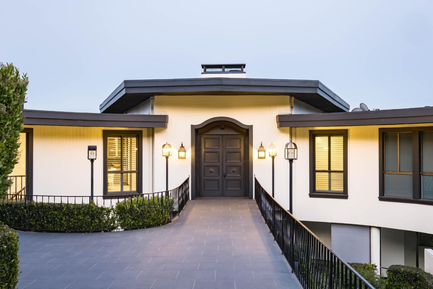 Detail Gallery Image 3 of 53 For 835 La Honda Rd, Woodside,  CA 94062 - 5 Beds | 5/2 Baths
