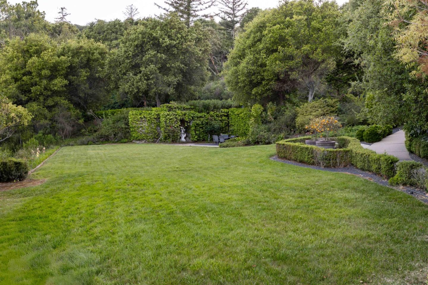 Detail Gallery Image 36 of 53 For 835 La Honda Rd, Woodside,  CA 94062 - 5 Beds | 5/2 Baths